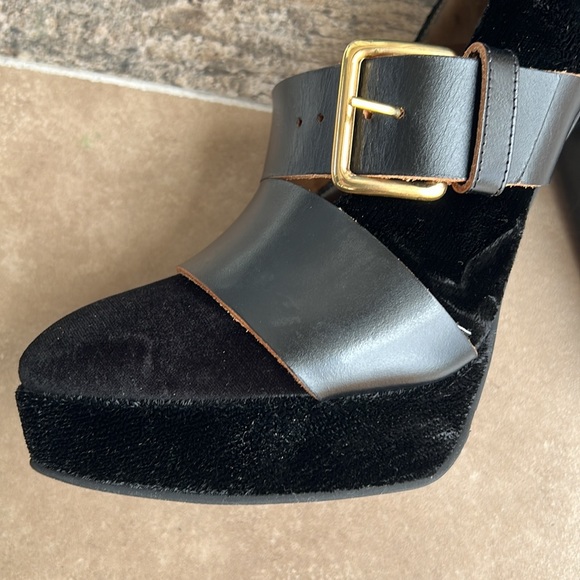 MARNI Vintage Platform Booties Pumps - Velvet with Leather Buckle size 40 - Picture 7 of 12